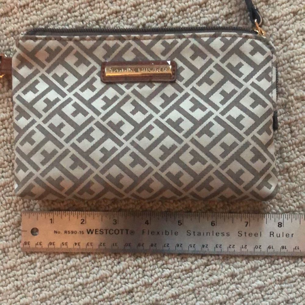 Tommy Hilfiger wristlet